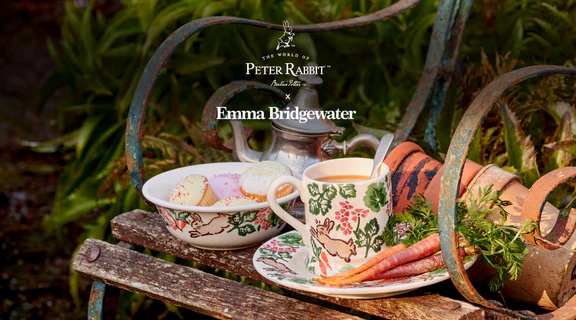 Iconic British Pottery, Hand-Painted